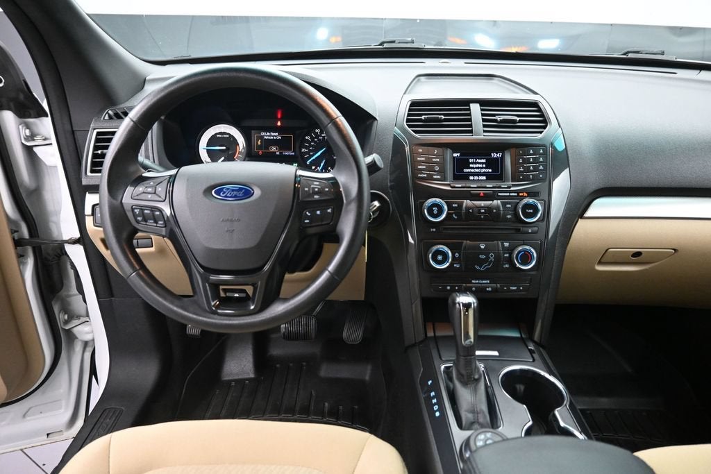 2017 Ford Explorer Base