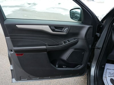 2022 Ford Escape Hybrid SE