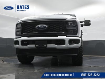 2023 Ford F-350SD Lariat