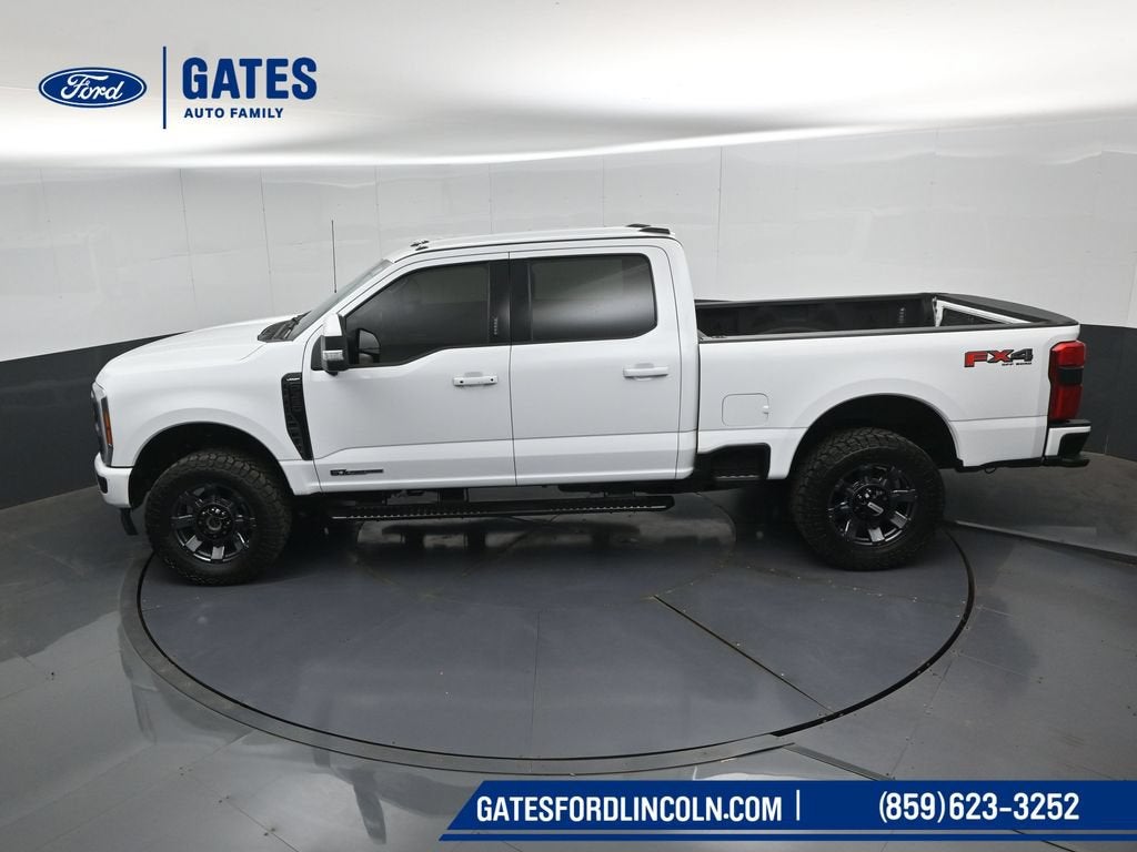 2023 Ford F-350SD Lariat