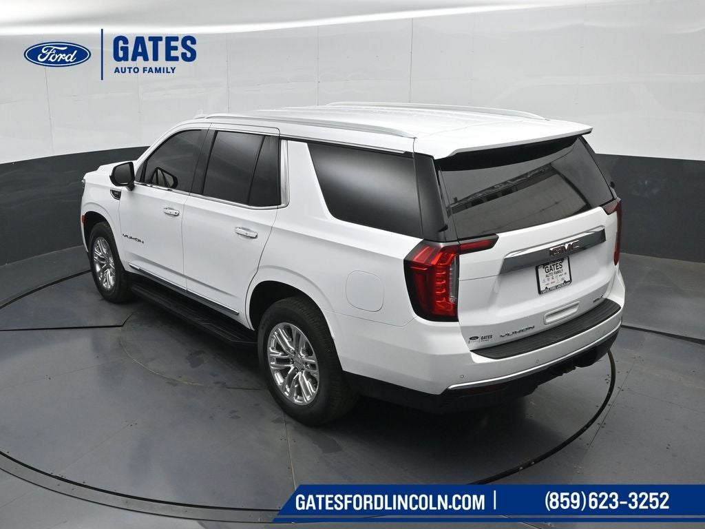 2023 GMC Yukon SLT
