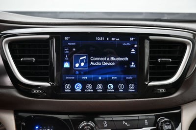 2017 Chrysler Pacifica Touring L