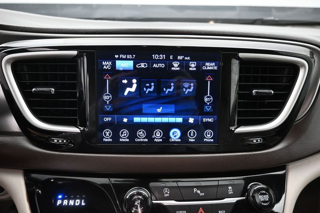 2017 Chrysler Pacifica Touring L
