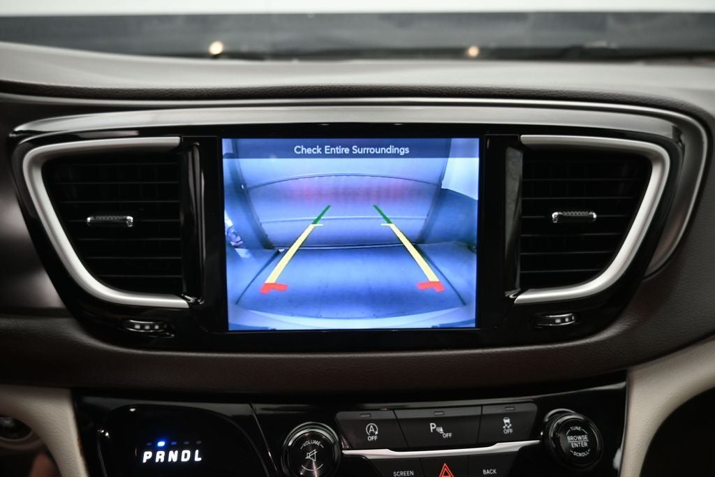 2017 Chrysler Pacifica Touring L
