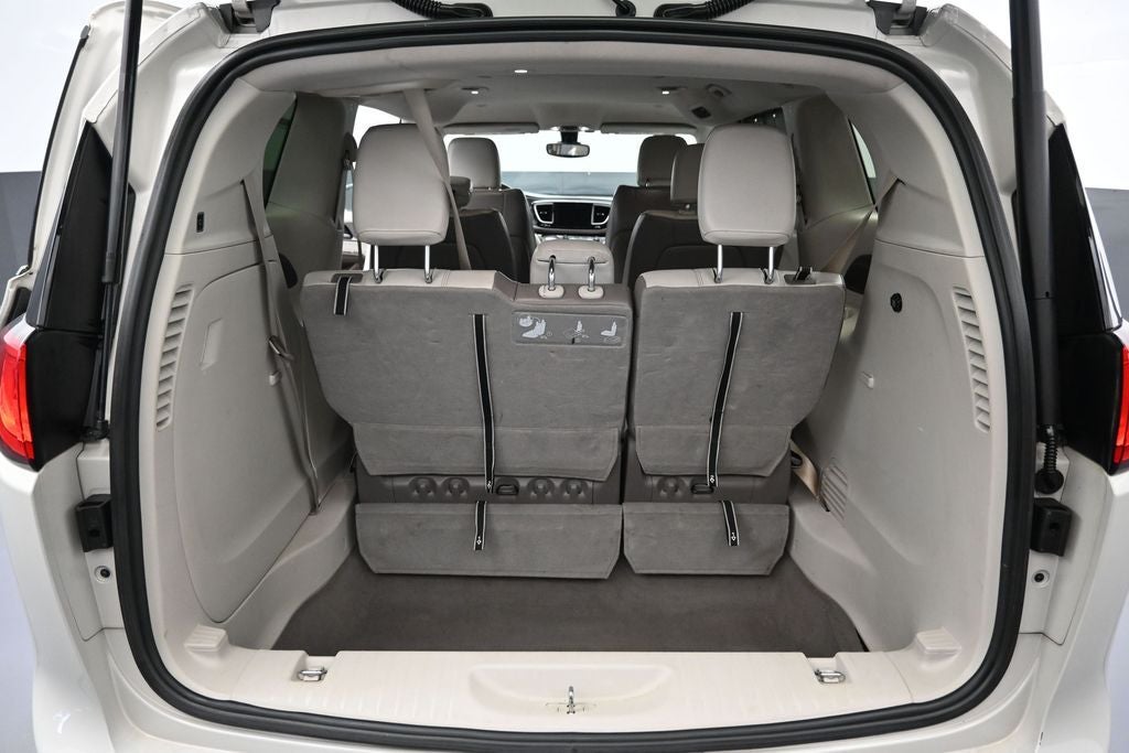 2017 Chrysler Pacifica Touring L