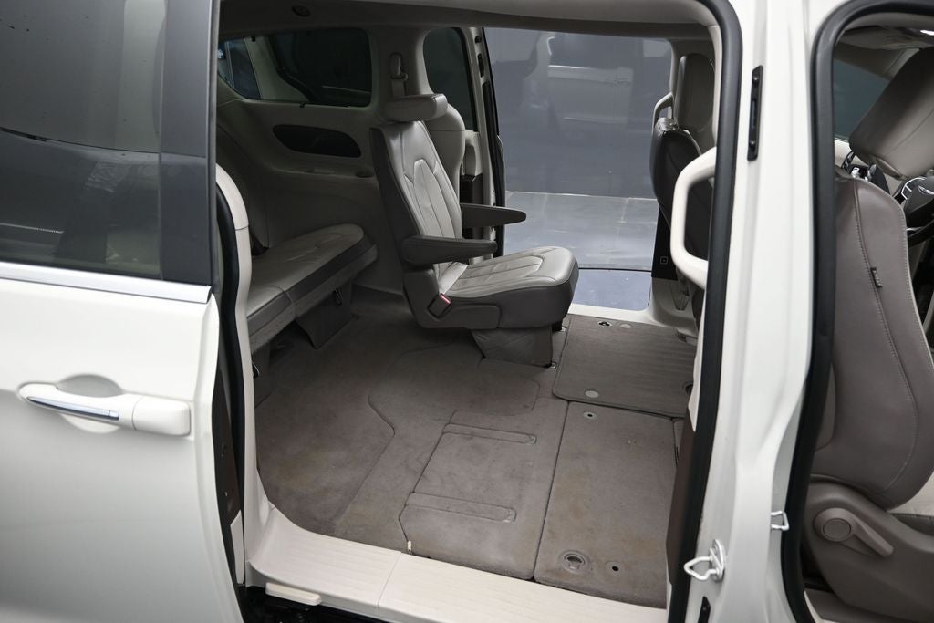 2017 Chrysler Pacifica Touring L