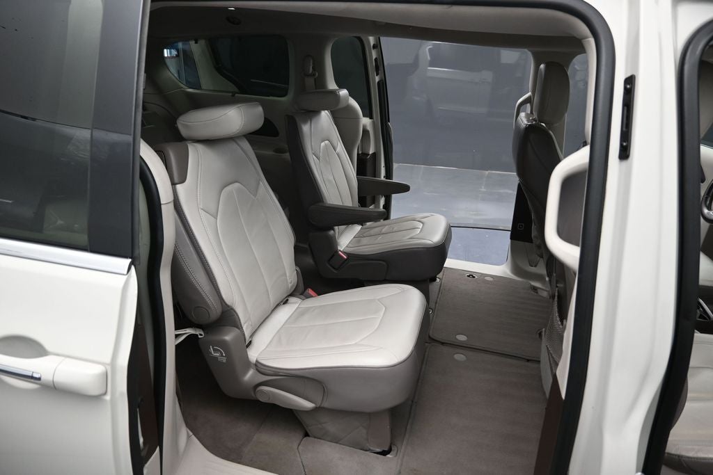 2017 Chrysler Pacifica Touring L