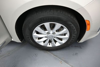2017 Chrysler Pacifica Touring L