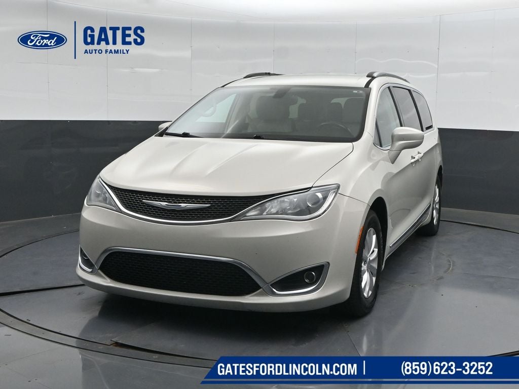 2017 Chrysler Pacifica Touring L