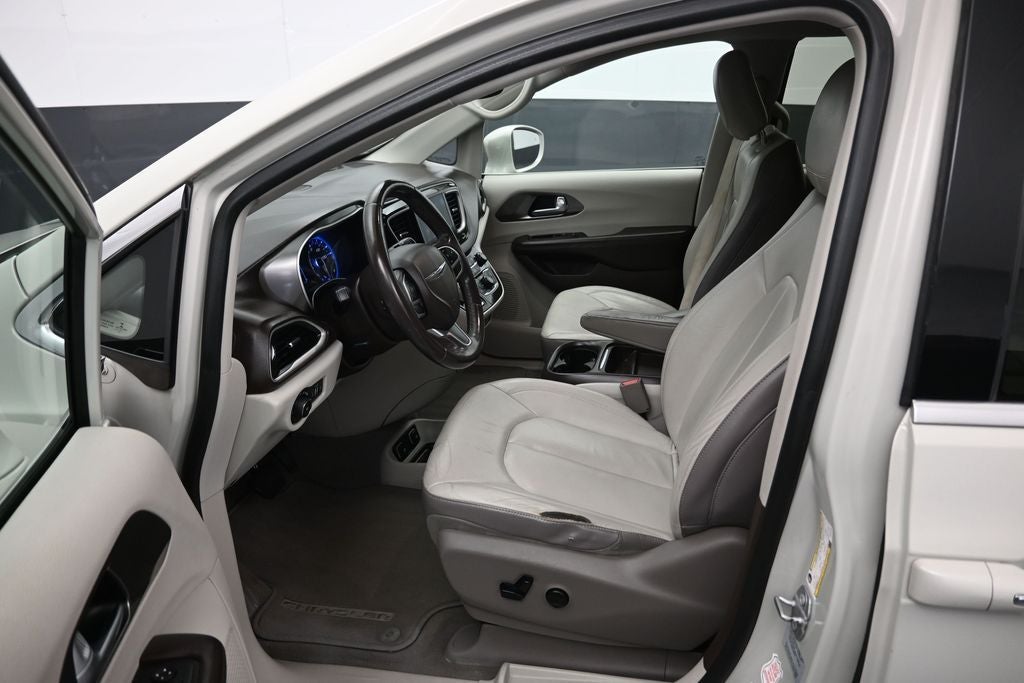 2017 Chrysler Pacifica Touring L