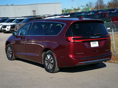 2022 Chrysler Pacifica Hybrid Touring L