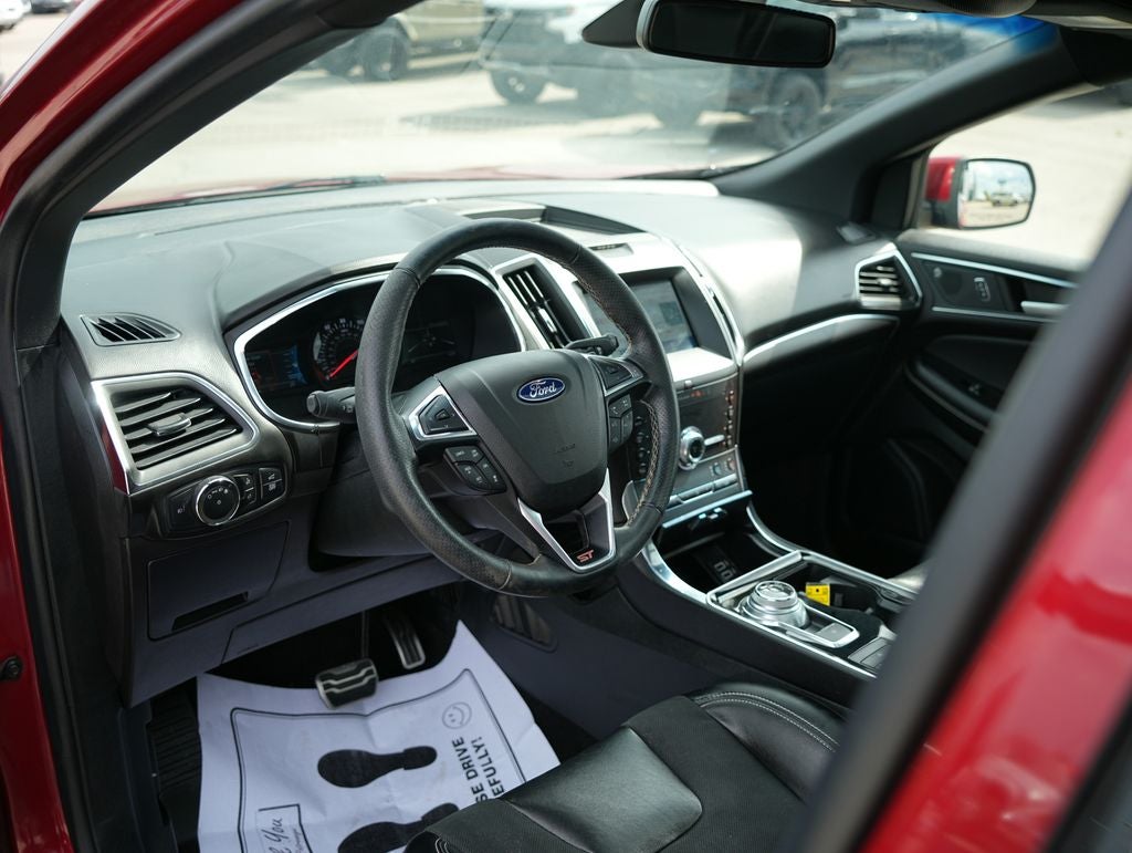 2020 Ford Edge ST