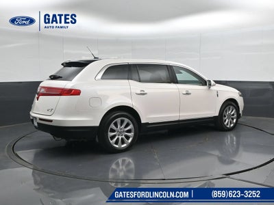 2017 Lincoln MKT Base