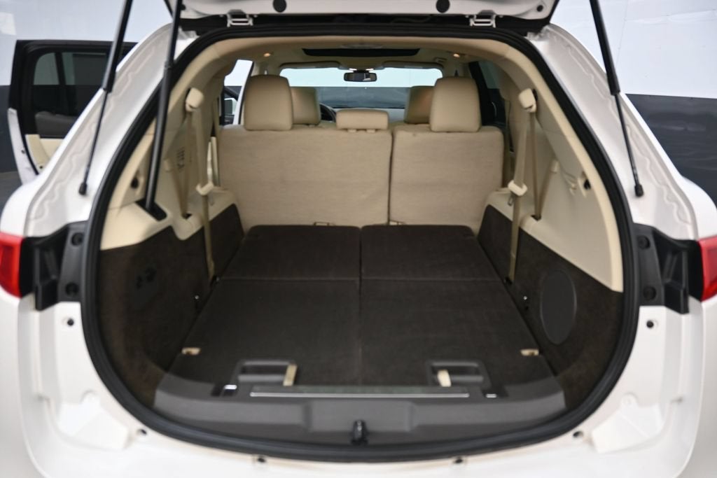 2017 Lincoln MKT Base