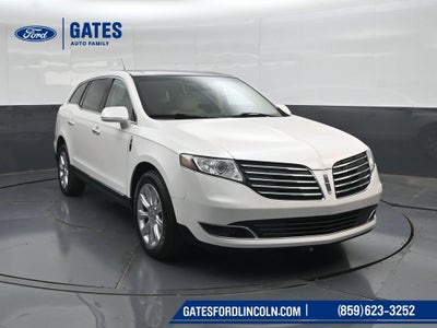 2017 Lincoln MKT Base