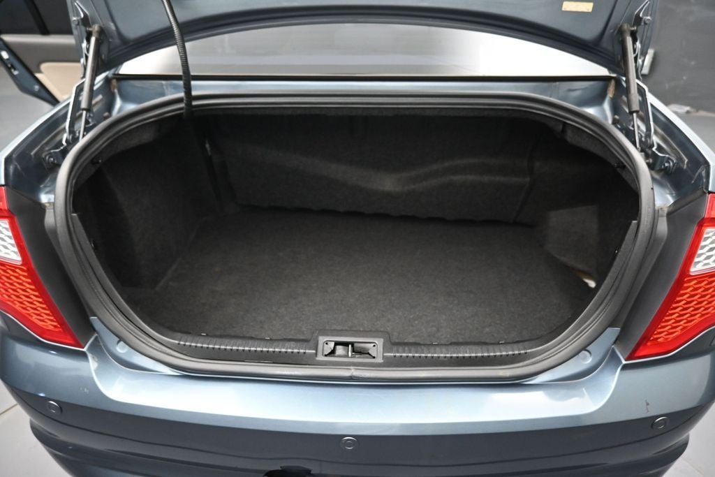2012 Ford Fusion Hybrid Base