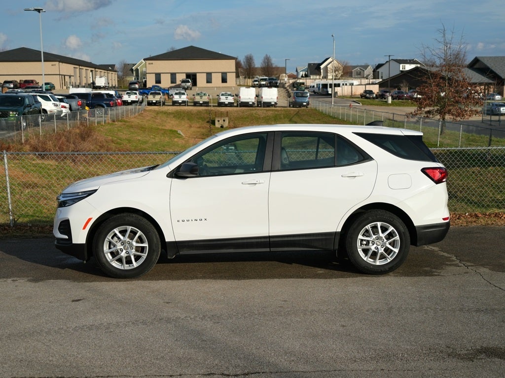 2023 Chevrolet Equinox LS