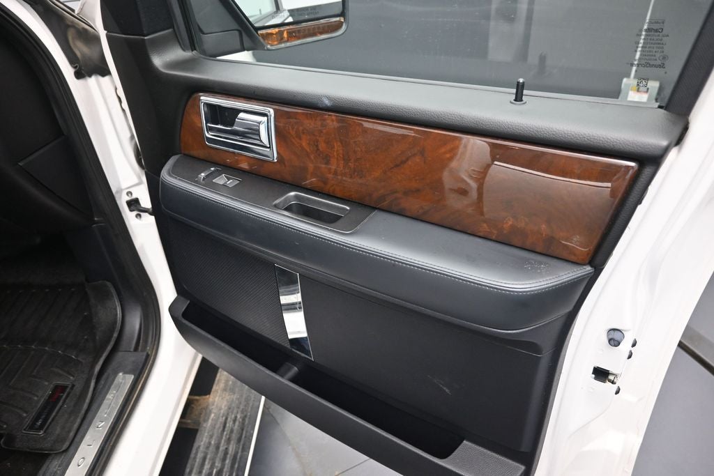 2016 Lincoln Navigator Select