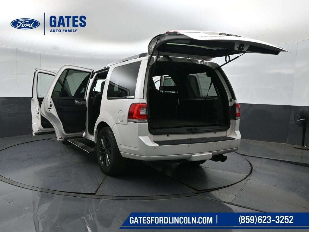 2016 Lincoln Navigator Select