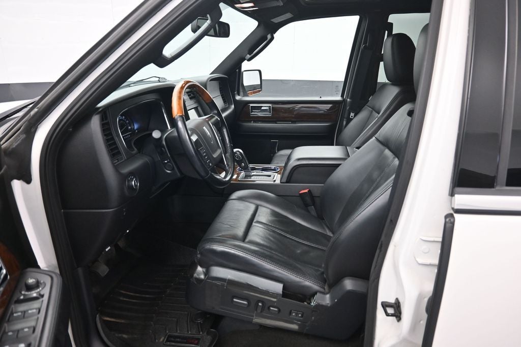 2016 Lincoln Navigator Select