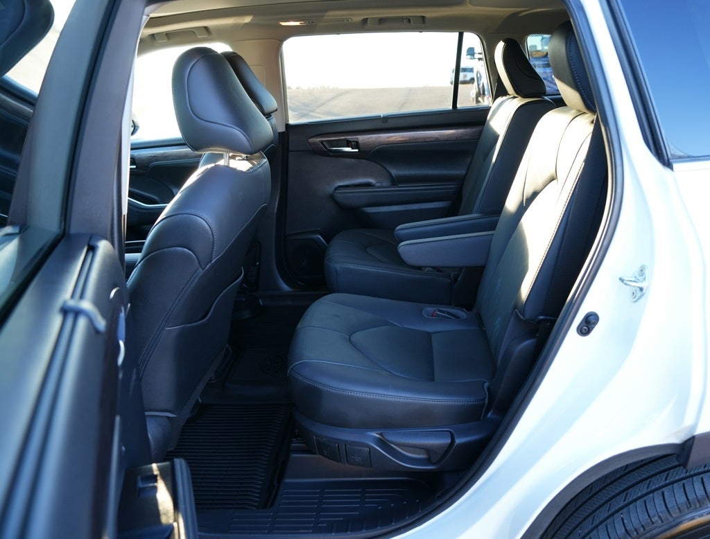 2020 Toyota Highlander Platinum