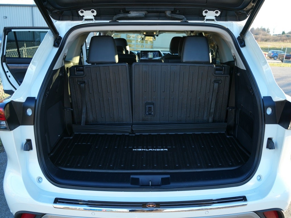 2020 Toyota Highlander Platinum