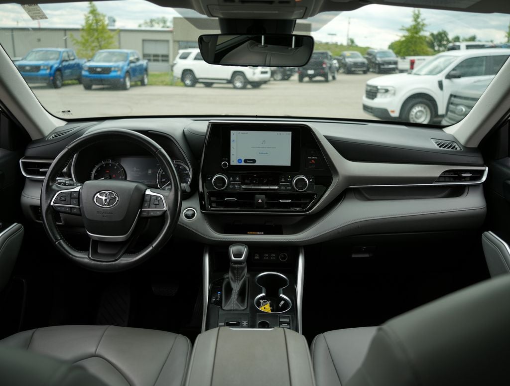 2024 Toyota Highlander XLE