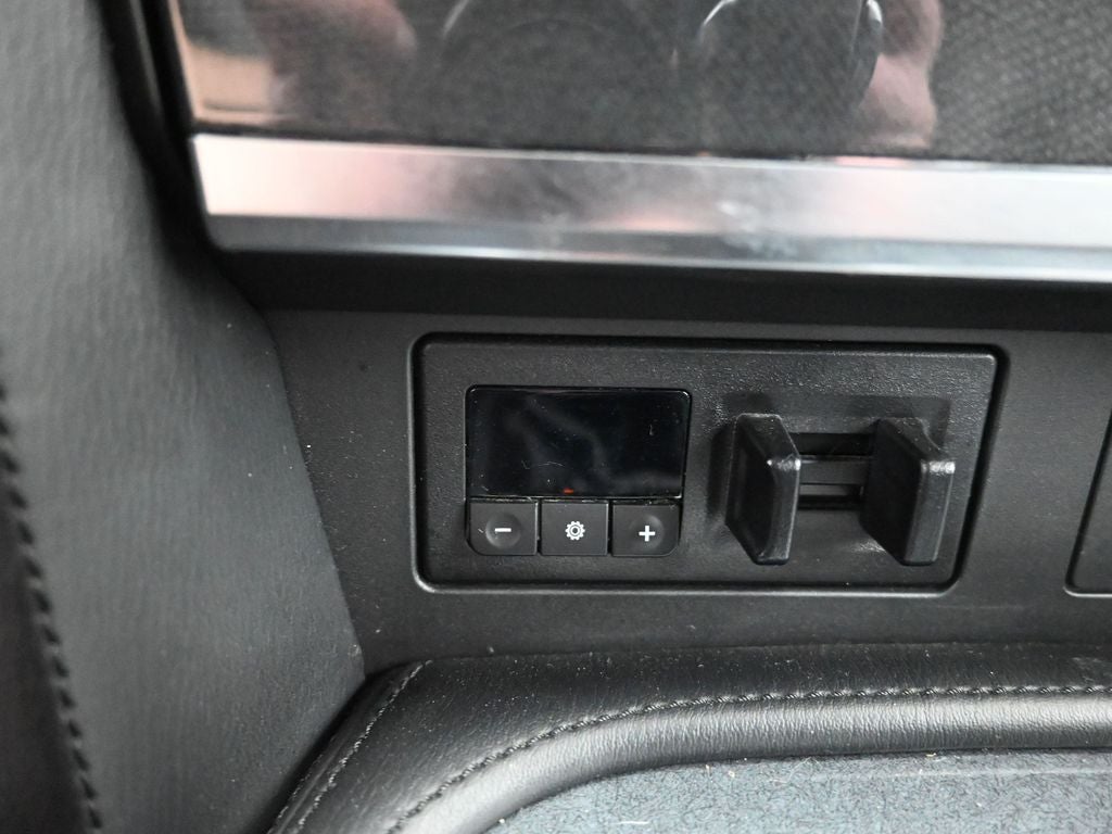 2024 Nissan Armada SV