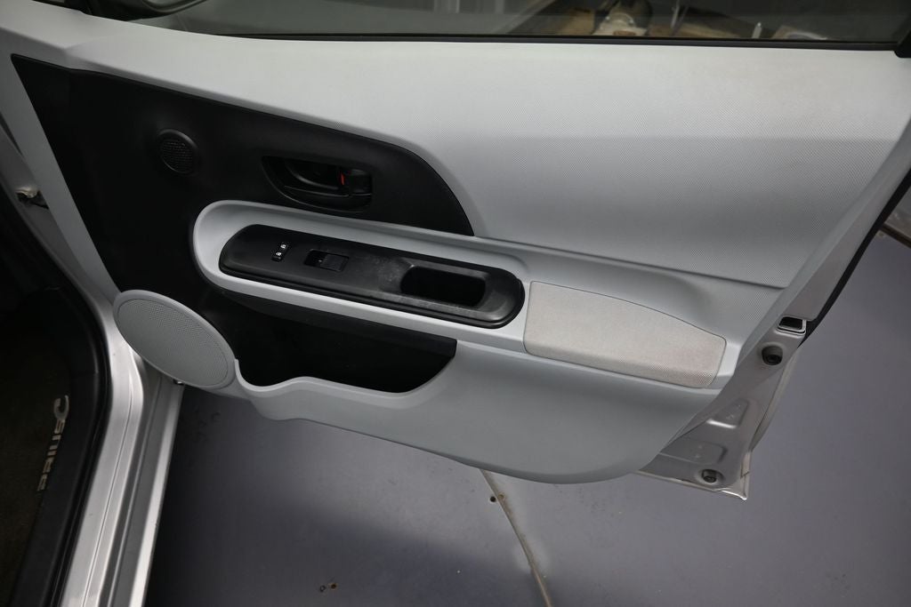 2012 Toyota Prius c One