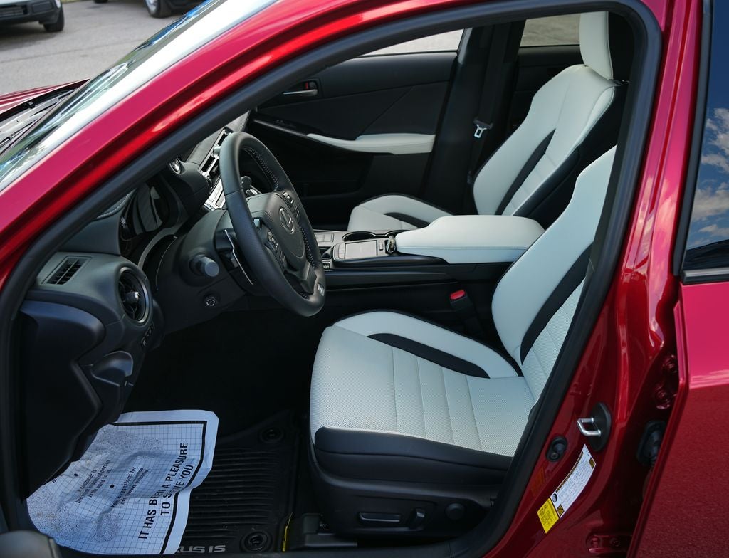 2025 Lexus IS 350 F SPORT