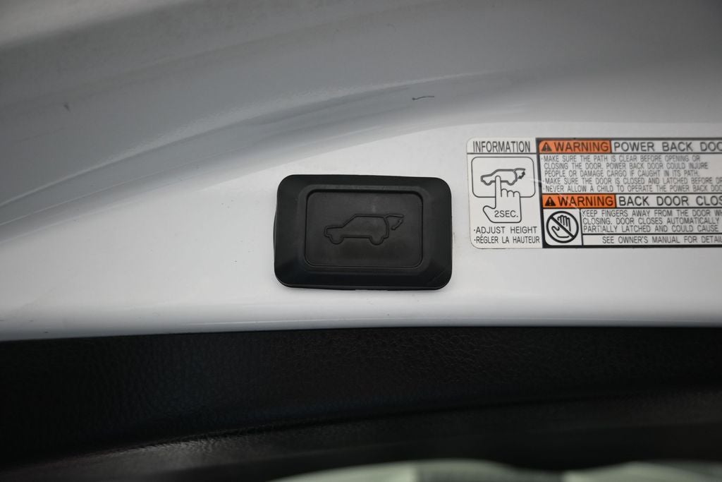 2018 Toyota RAV4 Hybrid SE