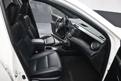 2018 Toyota RAV4 Hybrid SE