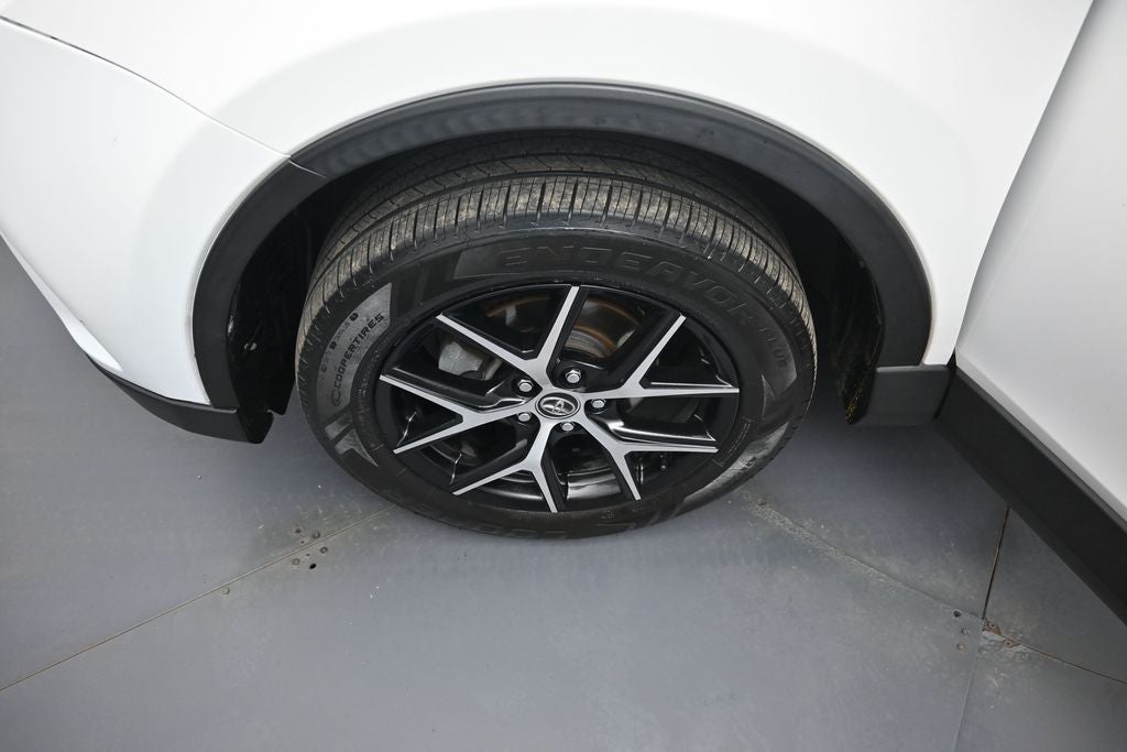 2018 Toyota RAV4 Hybrid SE