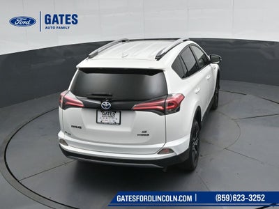 2018 Toyota RAV4 Hybrid SE
