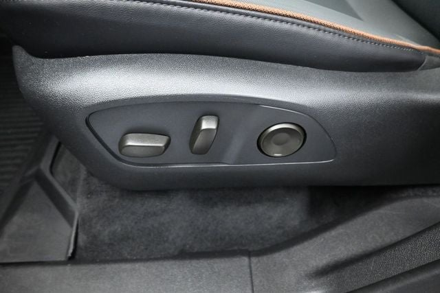 2024 GMC Acadia AT4