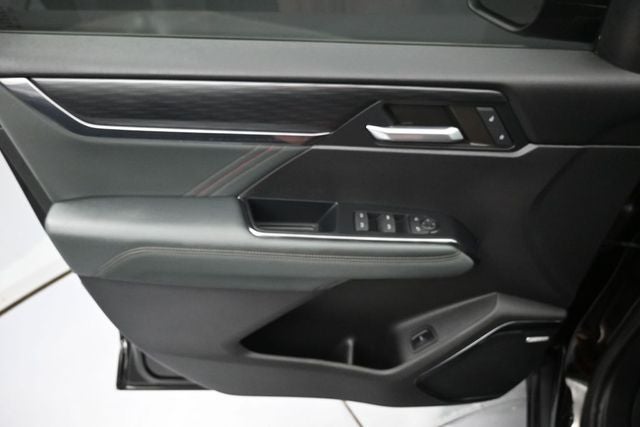 2024 GMC Acadia AT4