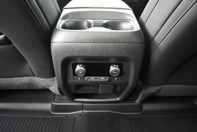 2024 GMC Acadia AT4