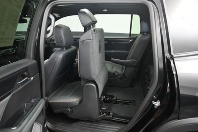 2024 GMC Acadia AT4