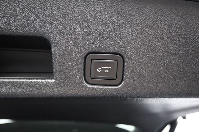 2024 GMC Acadia AT4