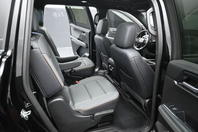 2024 GMC Acadia AT4