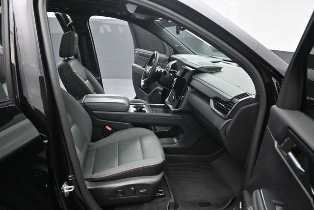 2024 GMC Acadia AT4