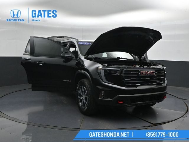 2024 GMC Acadia AT4