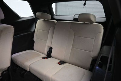 2023 Chevrolet Traverse LS w/1FL