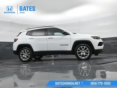 2022 Jeep Compass Latitude Lux