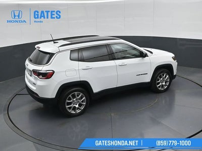 2022 Jeep Compass Latitude Lux