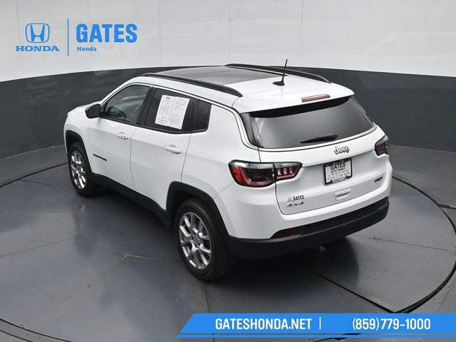 2022 Jeep Compass Latitude Lux