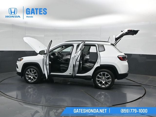 2022 Jeep Compass Latitude Lux