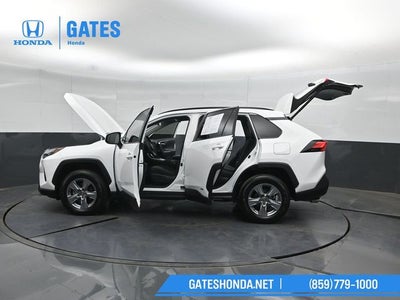 2025 Toyota RAV4 Hybrid XLE