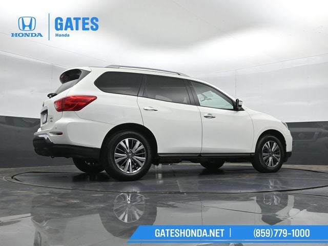 2019 Nissan Pathfinder SL