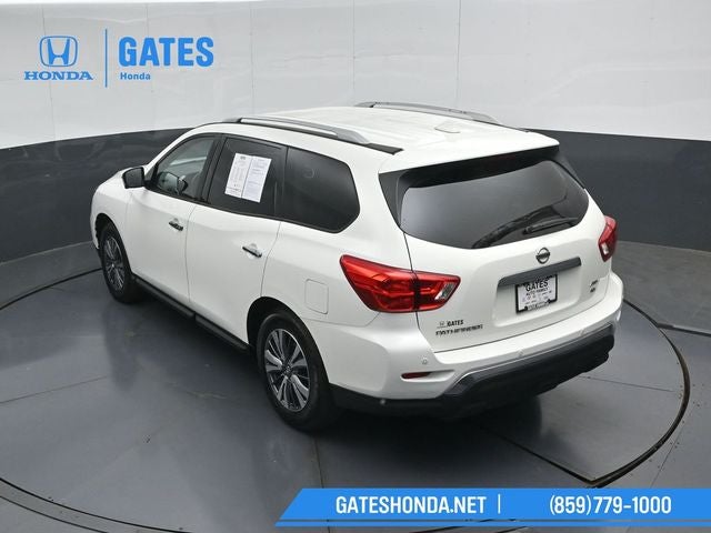 2019 Nissan Pathfinder SL